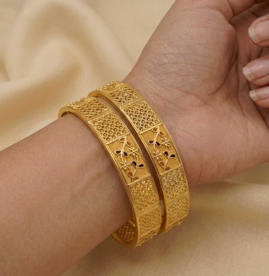 gold platted  bangles for women combo pack of 3