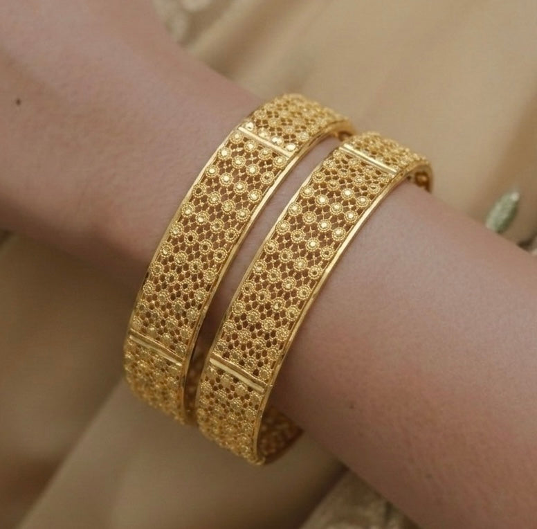 gold platted bangles for women combo pack of 3