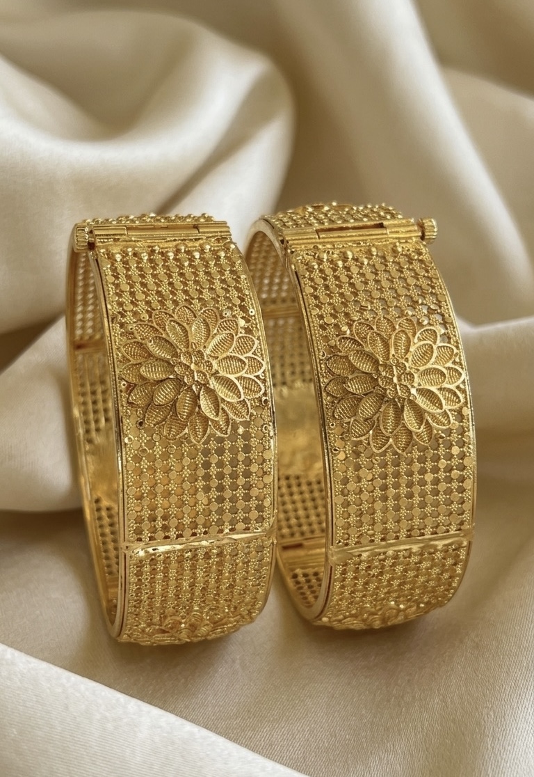 gold platted scroo bangles for women combo pack of 3 - Image 4